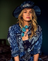 Стелла Максвелл для Vogue Japan