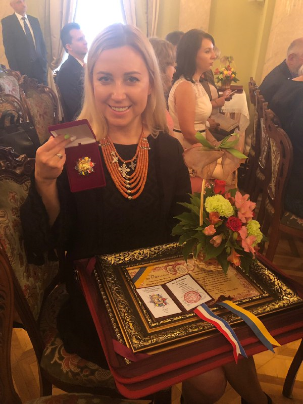 Тоня Матвієнко отримала нагороду за сумлінне служіння Україні