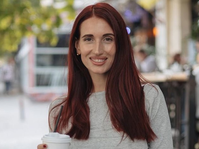 Євгенія Емеральд зробила пластику та показала перше відео з лікарні