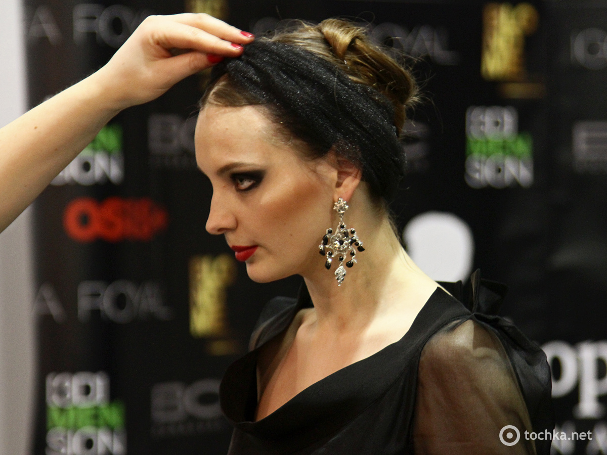 Бэкстейдж третьего дня UFW: OLENA DATS’ 