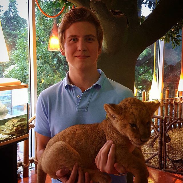 син Валерії - Артем