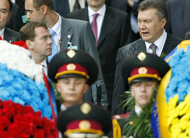 Дмитрий Медведев, Виктор Янукович