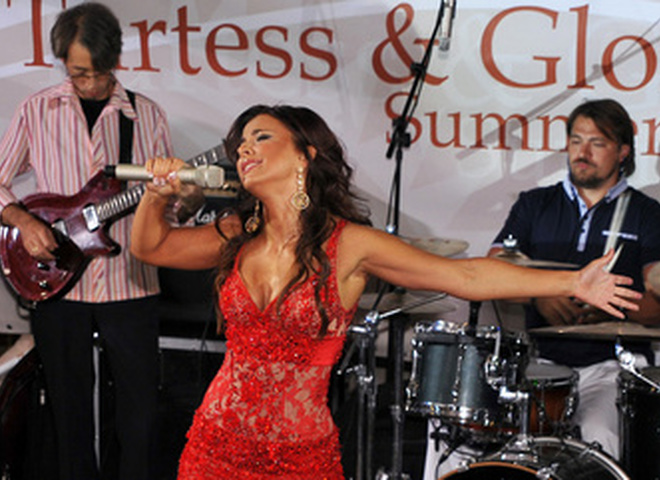 Певица не представляет свою жизнь без сцены