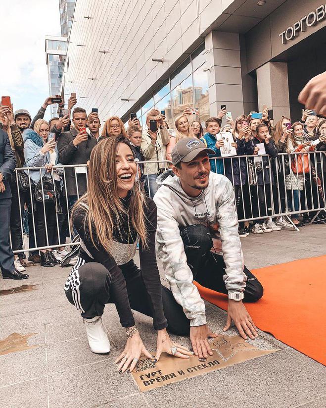 Время и Стекло получили именную звезду на Площади славы в Киеве