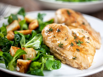 Салат из куриной грудки и помело: вкусный рецепт