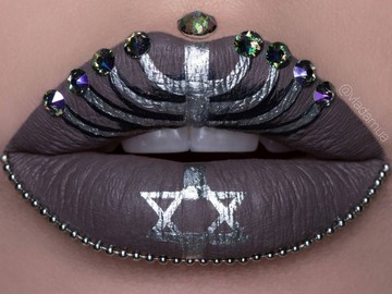 Креативный макияж губ в инстаграме украинского визажиста