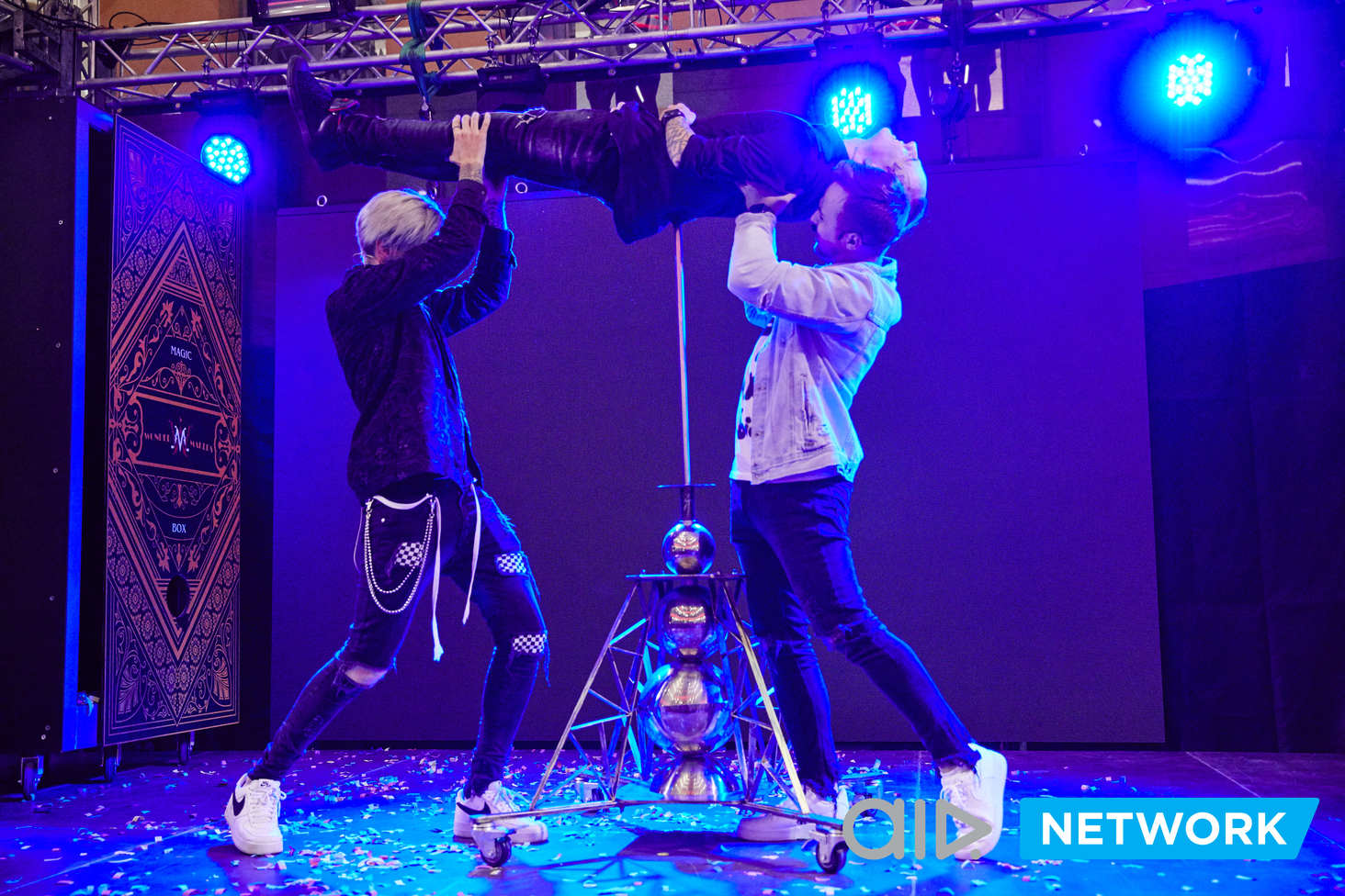 Зірки YouTube Magic Five зібрали 6 тис. осіб у ТРЦ "Гулівер"