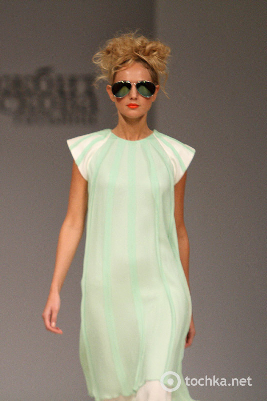 Показ Татьяна ЗЕМСКОВА / Елена ВОРОЖБИТ