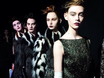 Бьюти-образ моделей с показа Marc Jacobs Осень 2015?