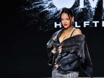 Маєток Ріанни в Беверлі-Гіллз обстріляли: подробиці інциденту