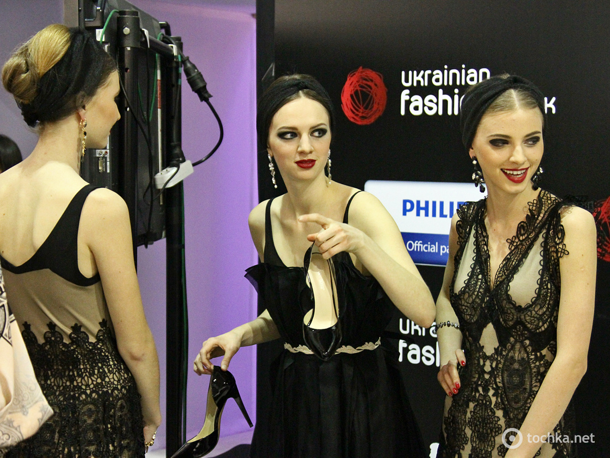 Бэкстейдж третьего дня UFW: OLENA DATS’ 