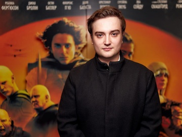 Син Наталії Сумської згадав, як йому пропонували закрутити фейковий роман заради піару