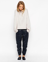 Объемный свитер