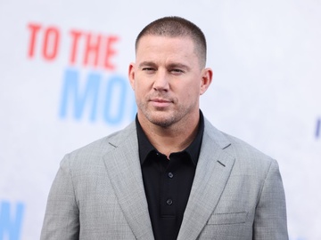 Ченнінг Тейтум цілувався з молодою моделлю на прем'єрі свого нового фільму