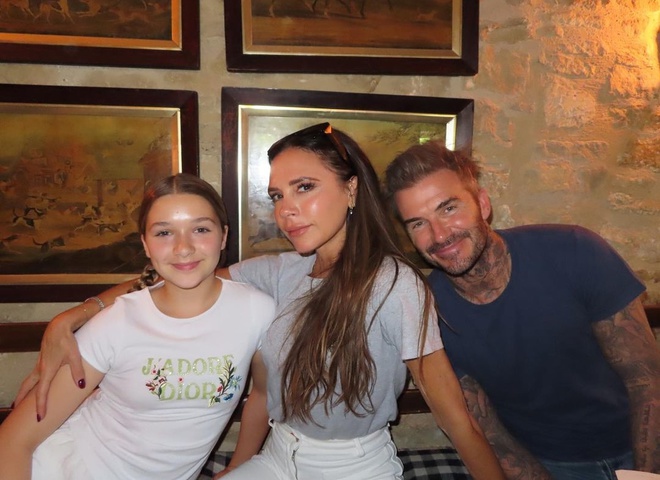 Вікторія та Девід Бекхем влаштували на 12-річчя дочки Харпер вечірку у стилі Prada