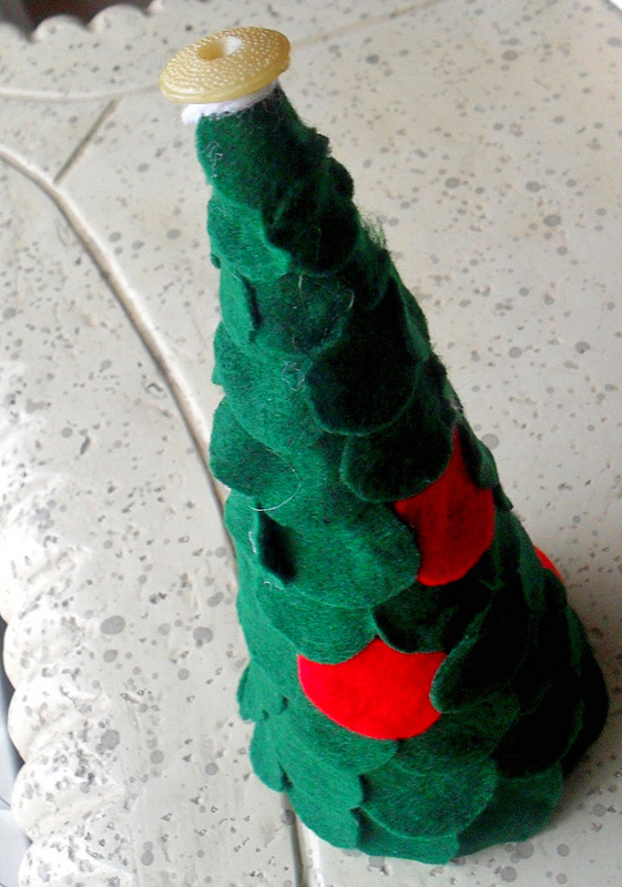 Несправжні ялинки