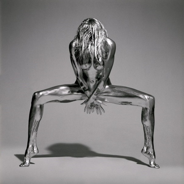 "Серебряный взгляд" на женское тело от Гвидо Арджентини
