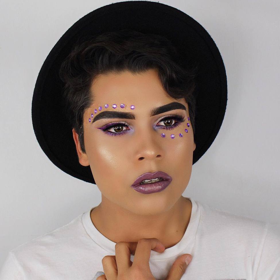 мужчины с макиежем