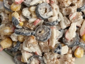 Крабовый салат с сухариками