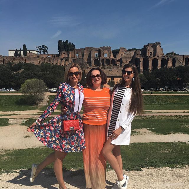 Бузова в Италии