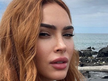 "Силіконова долина": Меган Фокс розпалила соцмережу ґрунтовним фото бюста й зони бікіні