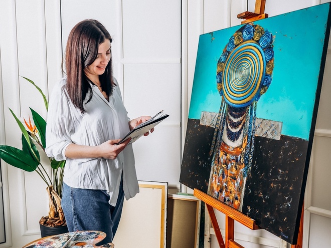 Війна очима художниці: у Києві відбудеться виставка «Жінка. Україна. Перемога»