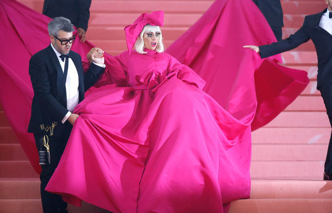 Леді Гага влаштувала яскравий перформанс на Met Gala-2019: фото, відео