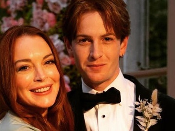 Брат Ліндсі Лохан злив у Мережу перше фото з її сином