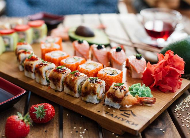 Які страви японської кухні в столиці користуються найбільшим попитом?