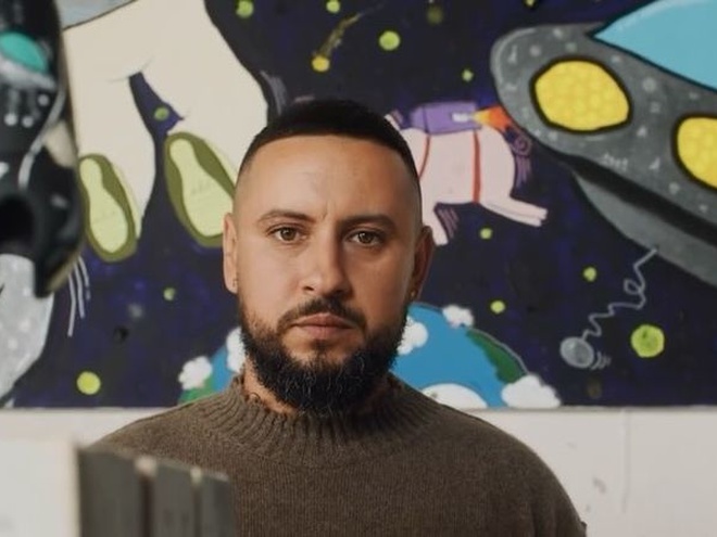 Монатік уперше розповів, як його дружина народжувала третього сина в бомбосховищі