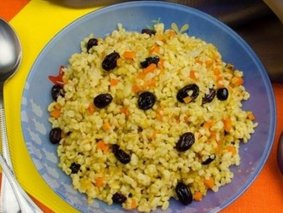 Булгур с луком, морковью пряным изюмом в мультиварке Булгур с луком, морковью пряным изюмом в мультиварке