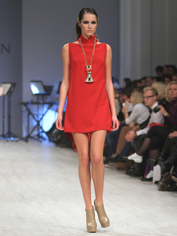 Показ ANDRE TAN