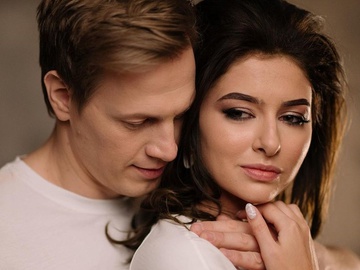 Чоловік Катерини Тишкевич поділився новими подробицями перебування акторки у реанімації