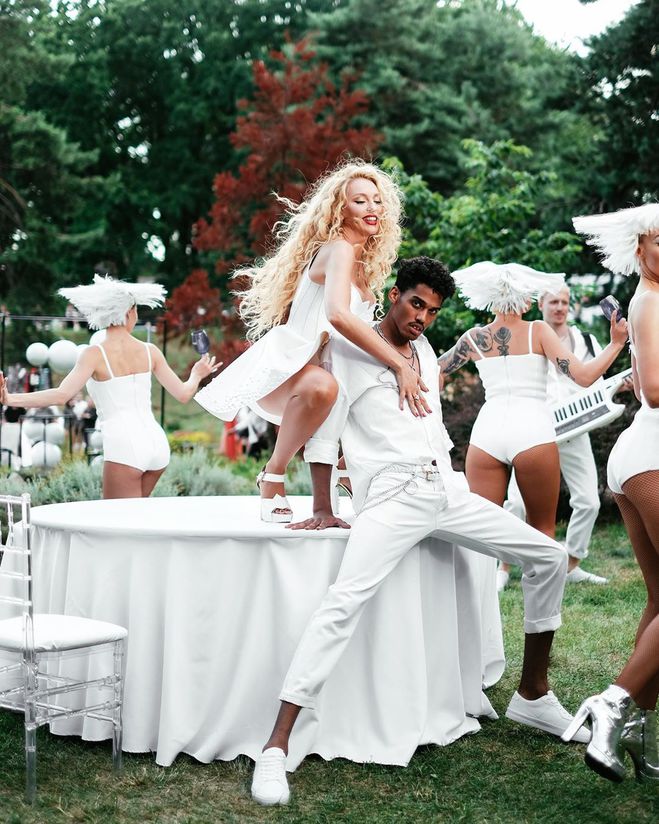 Оля Полякова