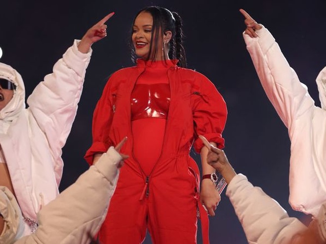 Стало відомо, чому Ріанна вирішила розсекретити вагітність під час Супербоулу-2023