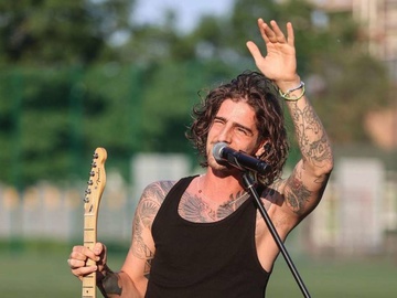 Дантес зізнався, з ким давно мріє заспівати у дуеті