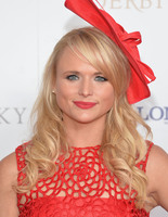 Звездные укладки для длинных волос Звездные укладки для длинных волос