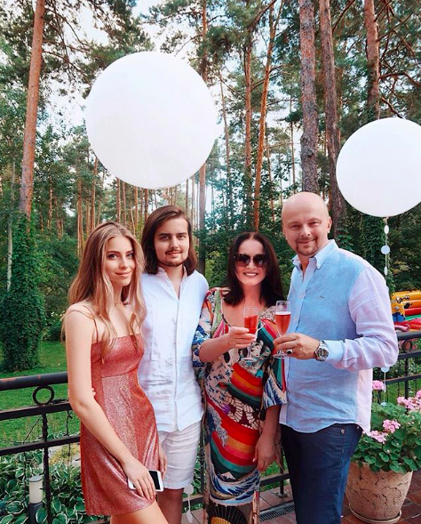 Сім'я Ротару