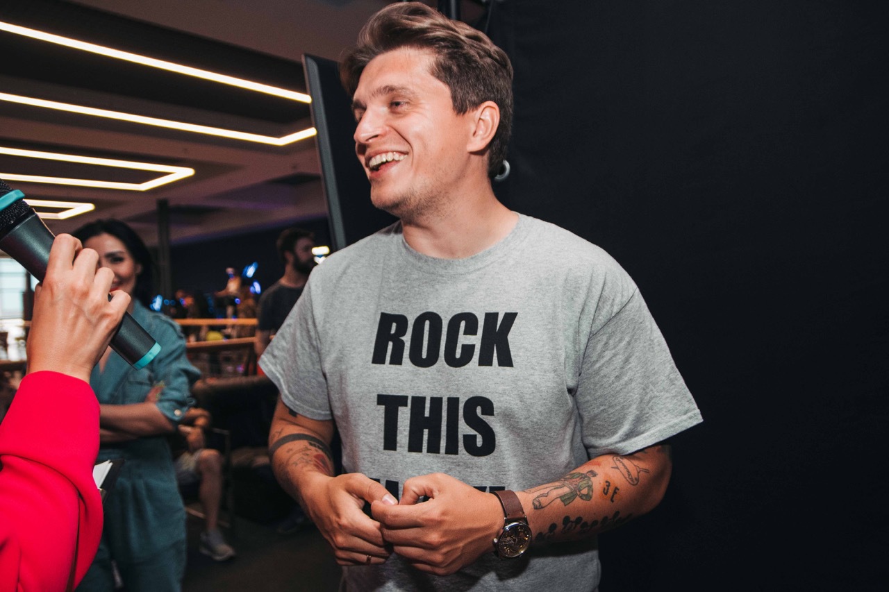 В Киеве прошла селебритиз-презентация игры RevolVR "Дикий запад"