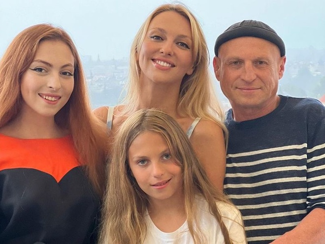 Молодшій дочці Полякової — 12: як співачка привітала Алісу з днем народження