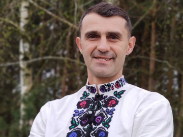 Зірка «Ліги сміху» Стадницький показав архівні фото зі свого весілля у селі
