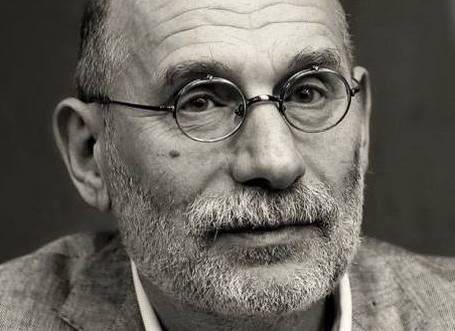 Борис Акунін