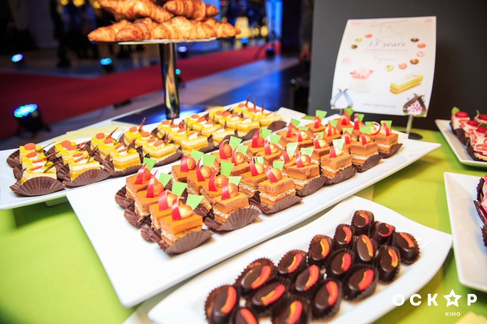 Зразковий самець 2 прем'єра