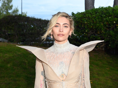 Дочка Майкла Джексона розірвала заручини з коханим