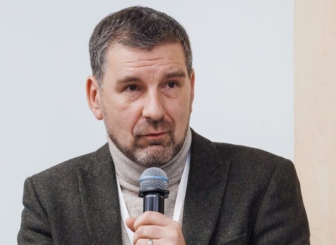 Відомий ведучий у прямому ефірі оголосив про свою мобілізацію