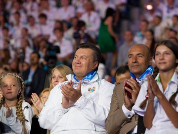 Крутой и Янукович