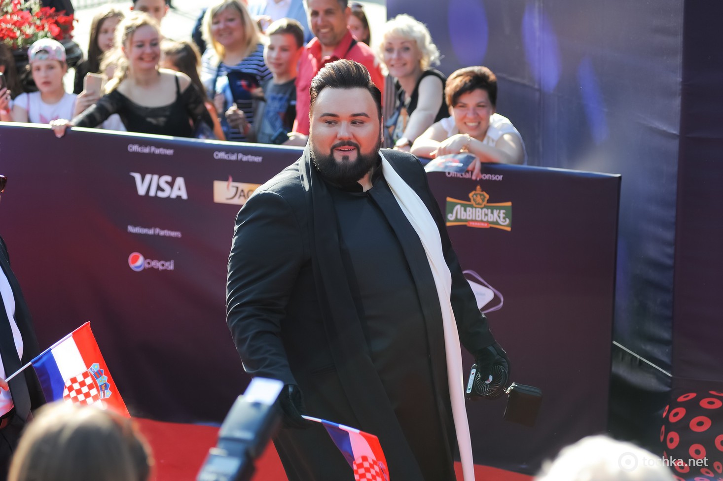 Євробачення 2017: червона доріжка в Києві (фото, відео)