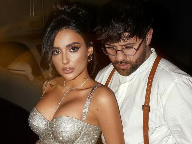 Трінчер вперше відповіла на чутки про роман із актором порно