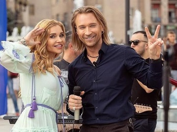 Винника із дружиною запідозрили в уколах краси після появи їхнього нового фото