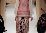 Вышиванка Haute Couture: показ весенней коллекции Valentino